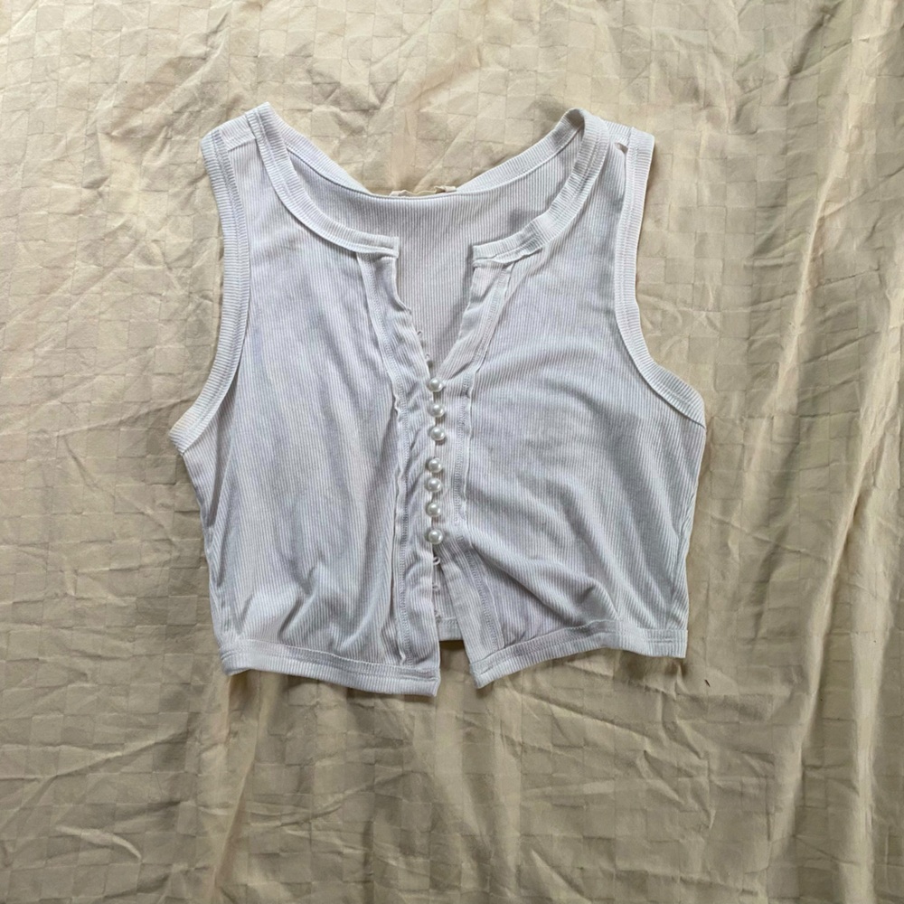 Women’s Button Crop Top